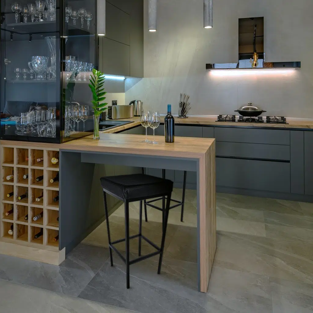 Banqueta Berlim Flape Preta: Design Quadrado para Cozinha e Bar