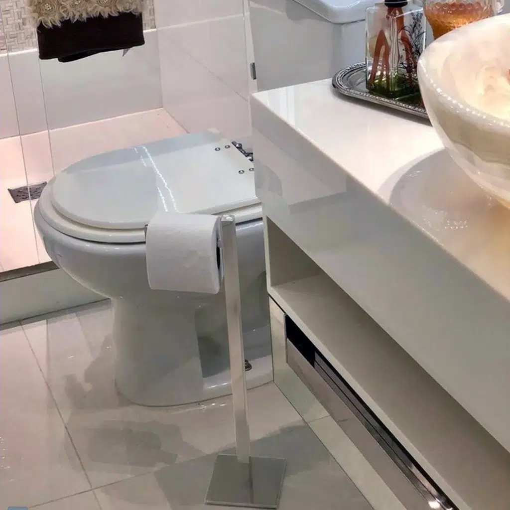 Kit Banheiro Essencial Kazalinda: Toalheiro 30cm, Lixeira Automática 6L e Papeleira Inox