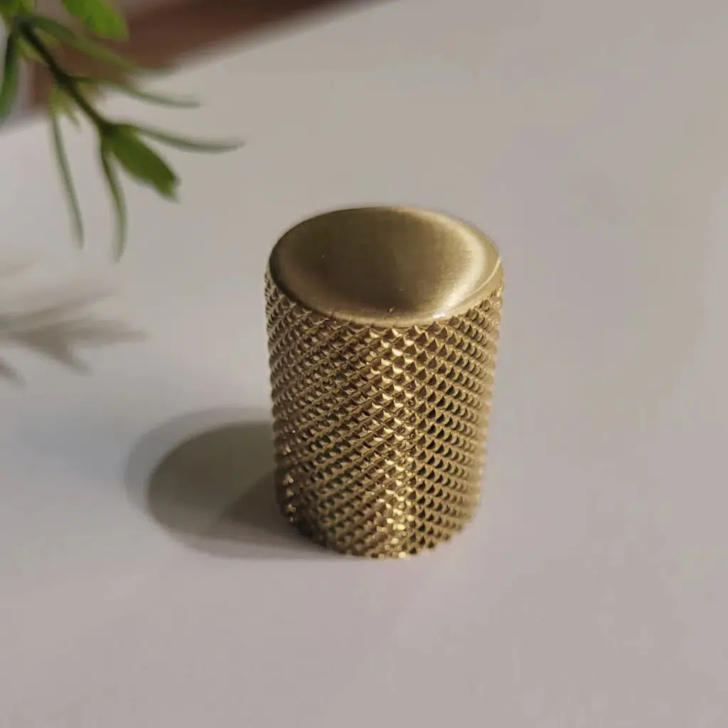Puxador Gold Escovado para Móvel Ponto Bali Granado Zen Design