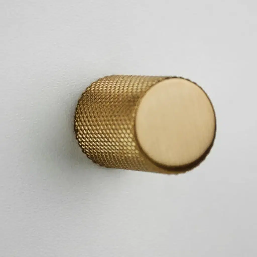 Puxador Gold Escovado para Móvel Ponto Bali Granado Zen Design