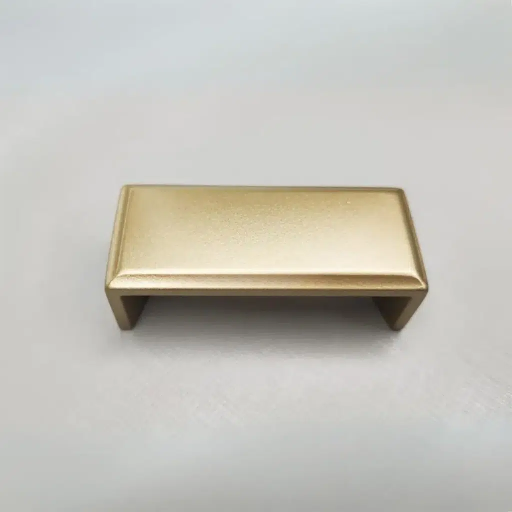 Puxador para Móvel Creta Dourado Matte 64mm Zen Design