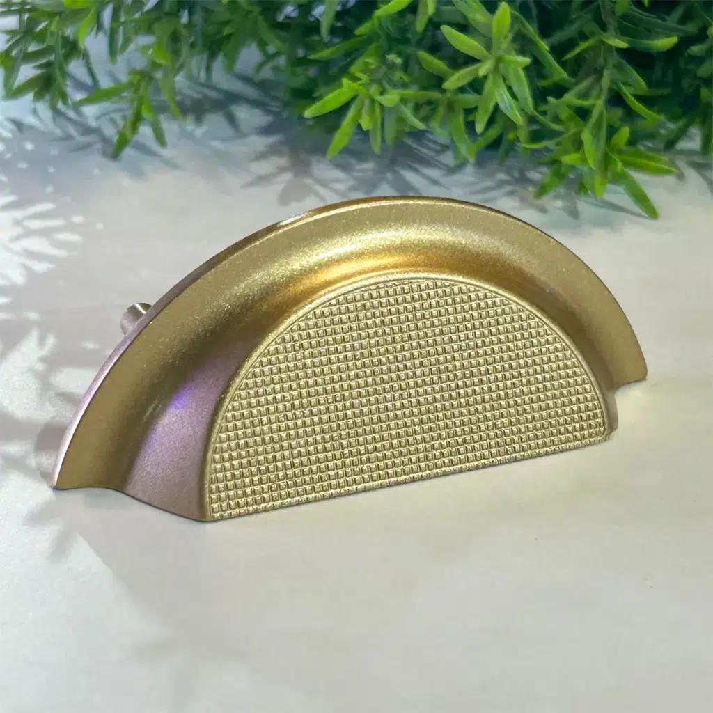 Puxador para Móvel Kitten 64mm Dourado Matte Zen Design