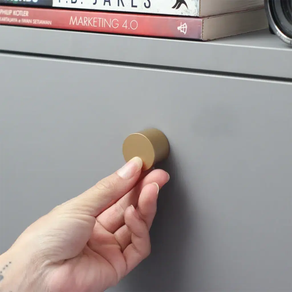 Puxador para Móvel Rádio Médio Dourado Matte Zen Design