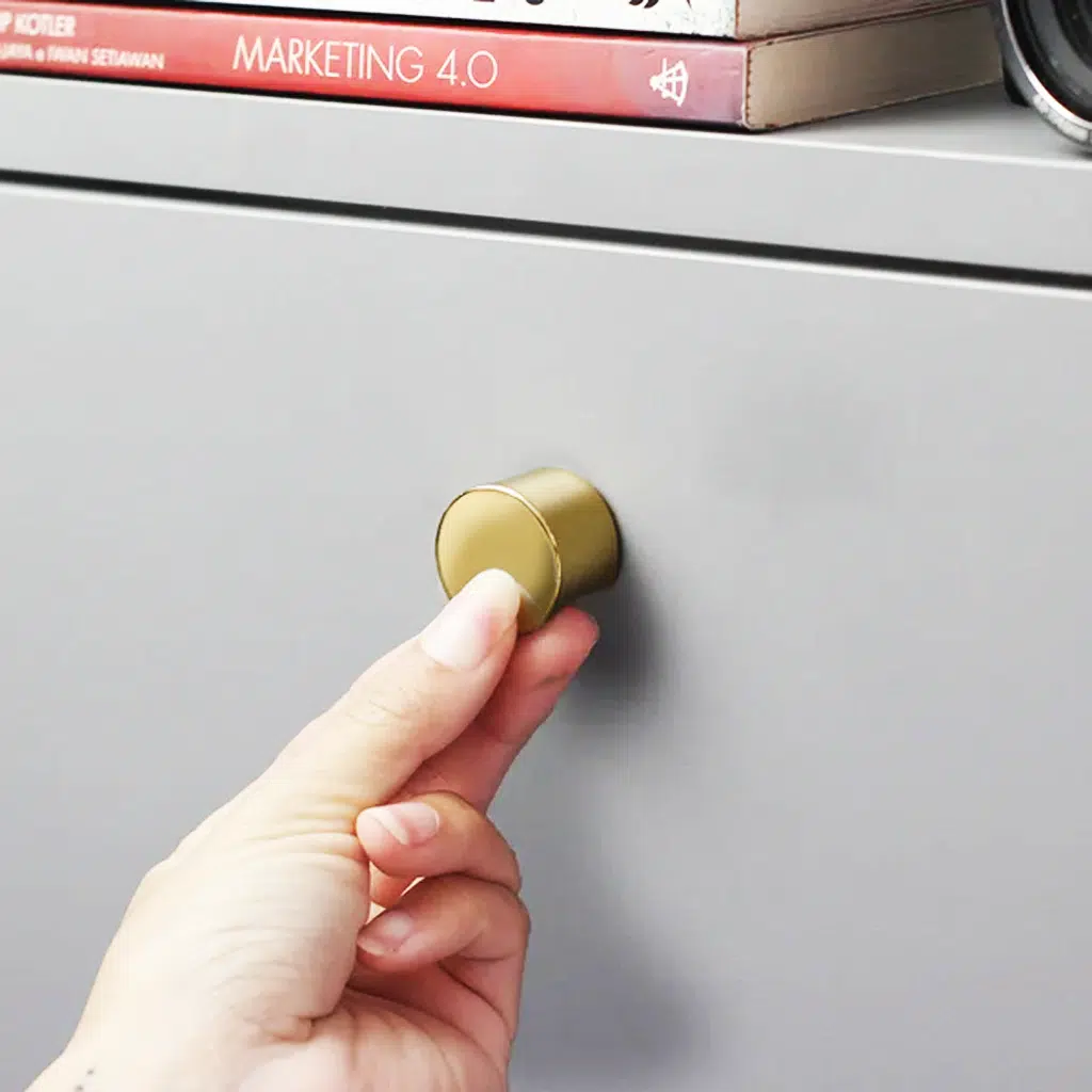Puxador para Móvel Rádio Médio Gold Brilhante Zen Design