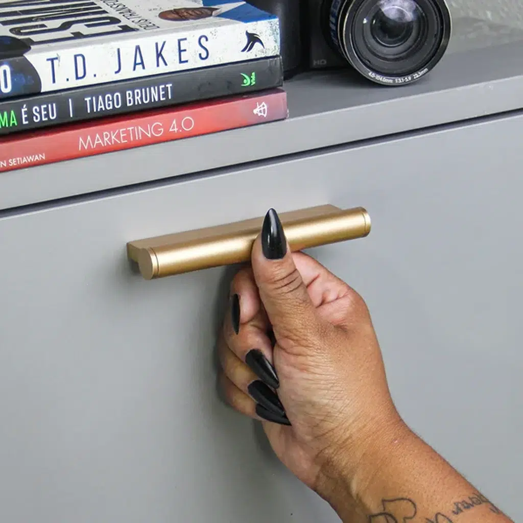 Puxador para Móvel Sorento 96mm Dourado Matte Zen Design