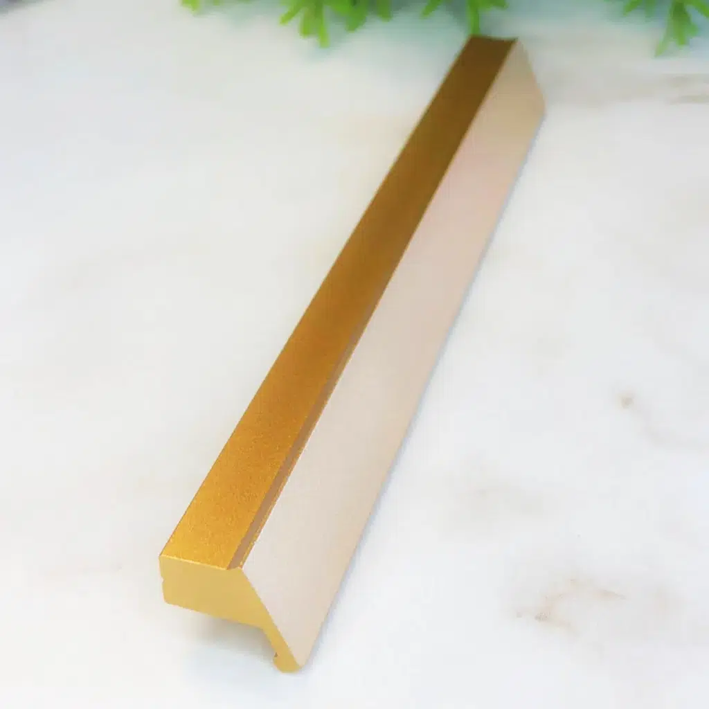 Puxador para Móvel Sottile Dourado Matte 128mm Zen Design