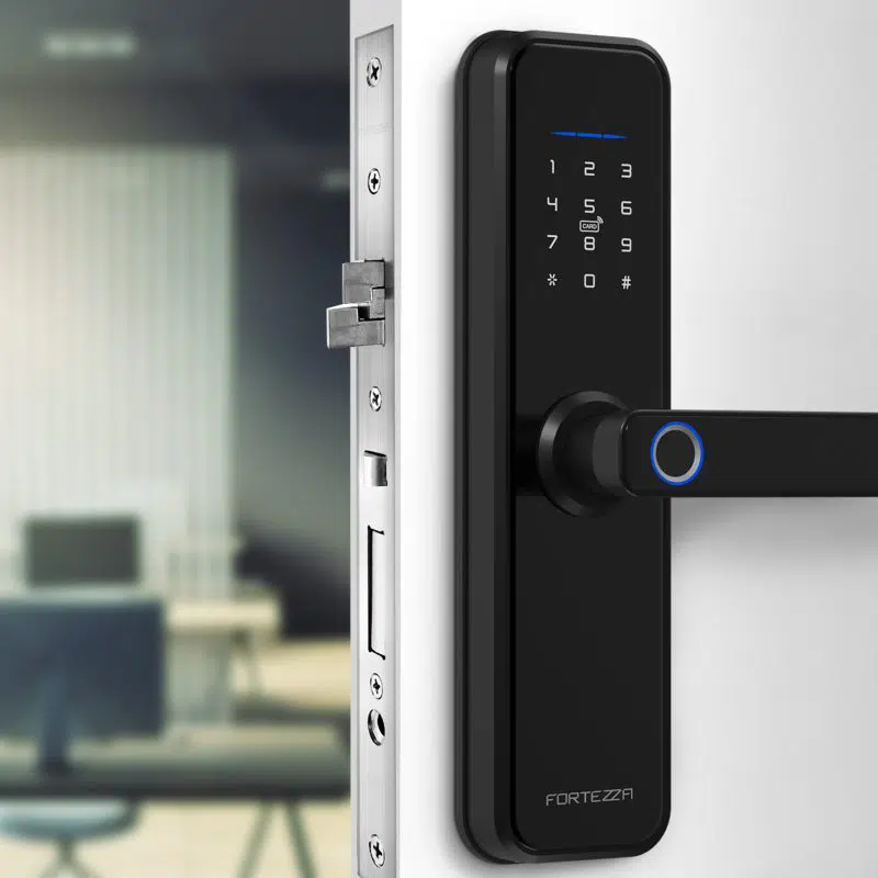 Fechadura Digital Automática Inteligente Fortezza FZE01BK | Biometria Zigbee 5 Acessos