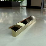 Puxador para Móvel Ken Gold Brilhante 128mm Zen Design