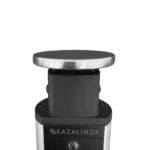 Close das tomadas e acabamento inox escovado da torre Multiplug retrátil KZI parte inox