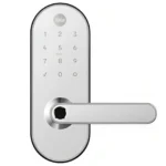Fechadura digital Yale YMC420W em fundo branco