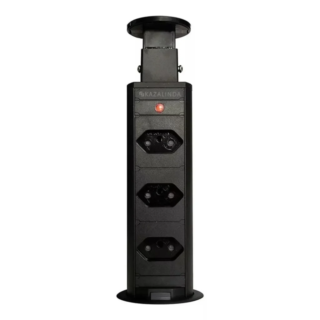 Torre de tomada retrátil Multiplug preta para embutir em mesa ou granito em fundo branco