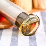 Galheteiro Vidro e Inox 300ml Kazalinda - Porta Azeite ou Vinagre com Bico Dosador - Imagem 4