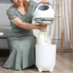Lixeira mágica antiodor branca 10 litros Kazalinda para fraldas retirando plastico