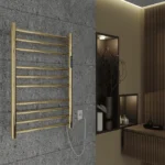 Toalheiro térmico redondo dourado polido Kazalinda instalado em banheiro sofisticado vista lateral proximo