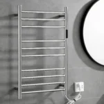 Toalheiro térmico redondo grande inox polido Kazalinda instalado em banheiro sofisticado em close