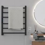 Toalheiro térmico elétrico preto Titan com 6 barras quadradas, controle digital e Wi-Fi para banheiro moderno