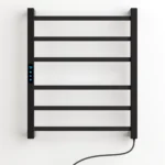Toalheiro térmico elétrico preto Titan com 6 barras quadradas, controle digital e Wi-Fi para banheiro moderno