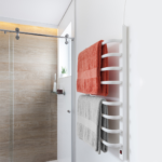Toalheiro Térmico Grande Branco Flape para 2 Toalhas com Fio Superior - Aquecedor Elétrico de Toalha