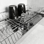 Escorredor de embutir fixo Jomer Entrance em aco inox 304 com bandeja coletora removivel para cozinha planejada