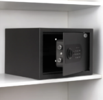 Cofre Digital Essential Home Yale motorizado com abertura por senha numerica e chave mecanica de emergencia, porta de aco 3mm e iluminacao interna LED