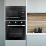 Micro-ondas Electrolux ME3EP 34L Tira Odor Preto 110V ou 220V