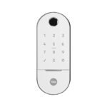 Fechadura digital Yale Lia branca e cromada com biometria e teclado